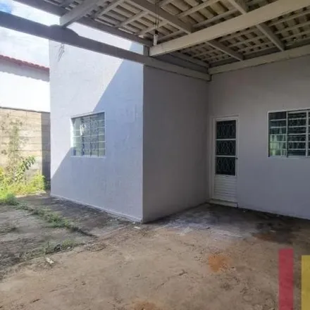 Rent this 3 bed house on Rua 06 in Vila Mandacarú, Uruaçu - GO