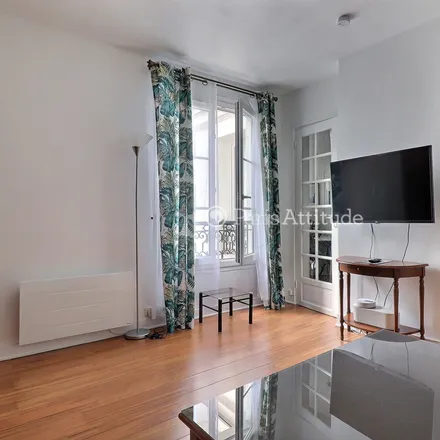 Image 4 - 15 Rue du Colisée, 75008 Paris, France - Apartment for rent
