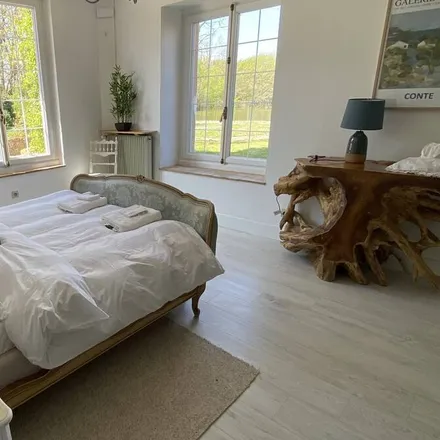 Rent this 3 bed house on 86800 Savigny-Lévescault