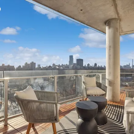 Rent this 3 bed apartment on 101 Central Park North in New York, NY 10026