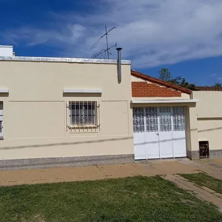 Buy this 4 bed house on Maipú in Nuevo Quilmes, 1876 Don Bosco