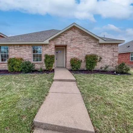 Buy this 3 bed house on 471 Foliage Circle in Red Oak, TX 75154