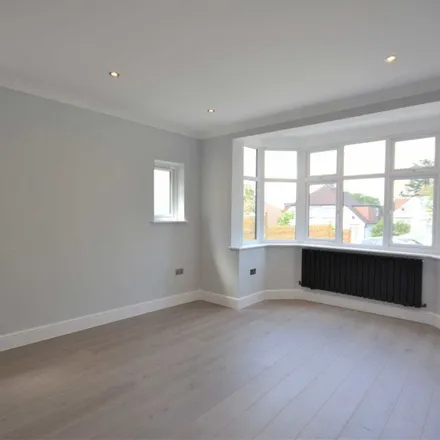 Image 7 - Great North Way, London, NW4 1PT, United Kingdom - Apartment for rent