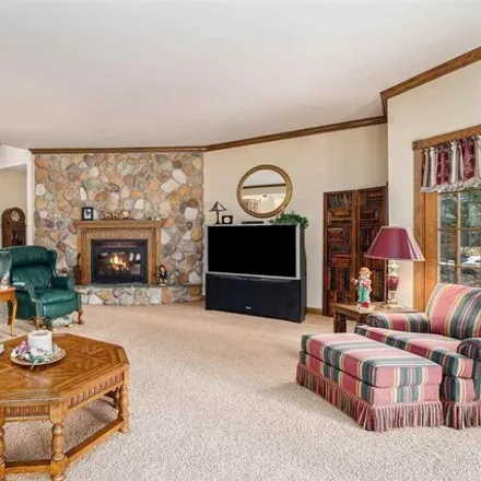 Image 3 - 6387 Link Boulevard, Indian River, Tuscarora Township, MI 49749, USA - House for sale