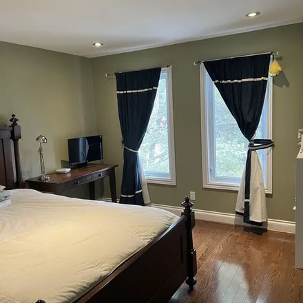 Rent this 1 bed apartment on 33 Ellsworth Avenue in Richmond Hill, ON L4C 9N9