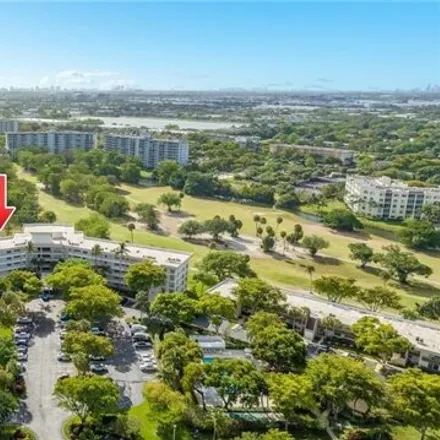 Image 6 - Oaks Course, Sands Harbor Trace, Pompano Beach, FL 33069, USA - Condo for sale