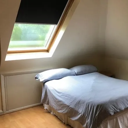 Rent this studio apartment on St Pauls Avenue in London, NW2 5AS