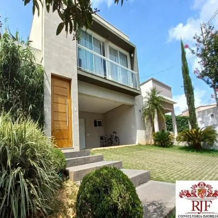 Buy this 3 bed house on Rua Doutor Cândido Rodrigues in Centro, Bragança Paulista - SP
