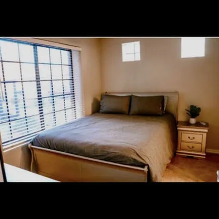 Rent this 3 bed apartment on 4301 East Montecito Avenue in Phoenix, AZ 85018