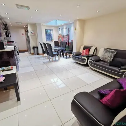 Buy this 7 bed townhouse on 150 Hubert Road in Selly Oak, B29 6ER