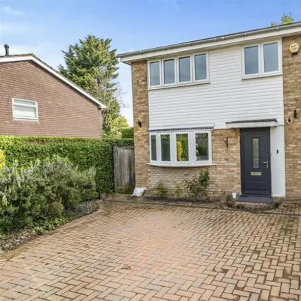 Buy this 3 bed house on 18 Delane Drive in Sindlesham, RG41 5AT
