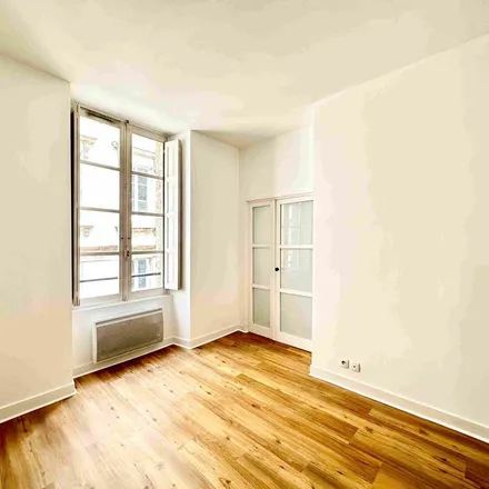 Image 7 - 6 Rue du Chai des Farines, 33000 Bordeaux, France - Apartment for rent