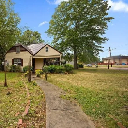 Buy this 3 bed house on Humphreys County Vocational Complex in 1st Street, Belzoni