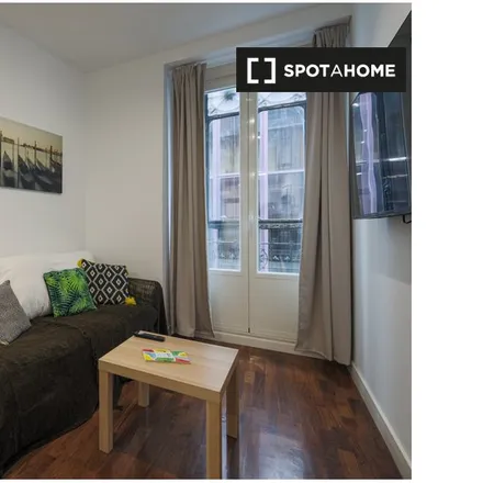 Rent this 1 bed apartment on Madrid in The Good Burger, Gran Vía