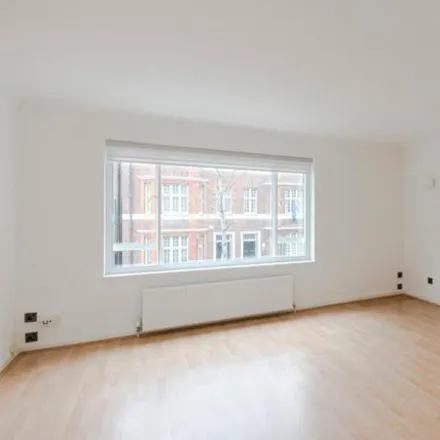 Rent this 2 bed room on Mertoun Terrace in Seymour Place, London