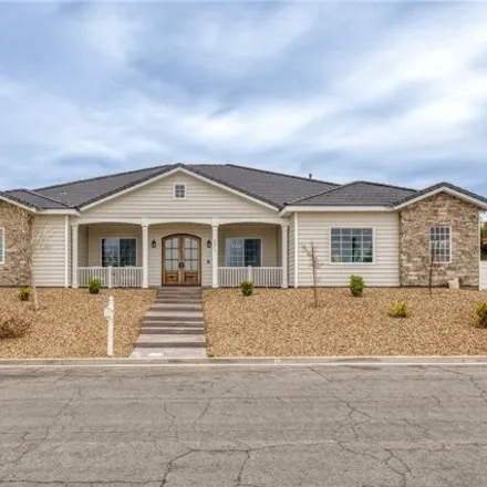 Buy this 3 bed house on 269 East Longacres Drive in Henderson, NV 89015