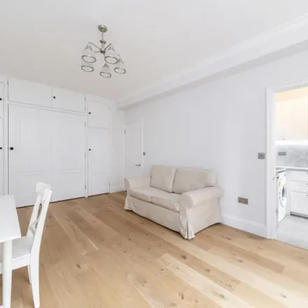 Rent this 1 bed apartment on Princess Court in Queensway, London