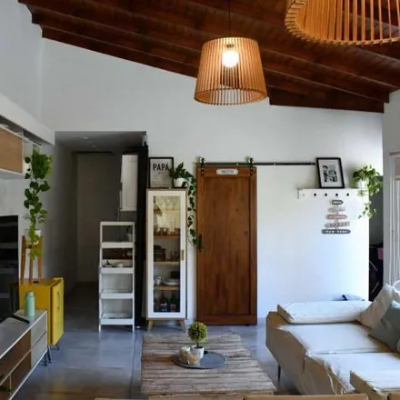 Buy this 3 bed house on Néstor de la Peña in Partido de Lomas de Zamora, B1836 CXJ Llavallol