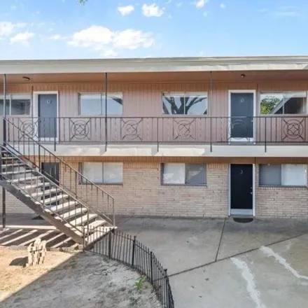 Image 3 - 689 East Mulberry Street, Angleton, TX 77515, USA - Apartment for rent