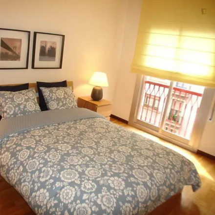 Rent this 2 bed apartment on Carrer de Casanova in 118, 120