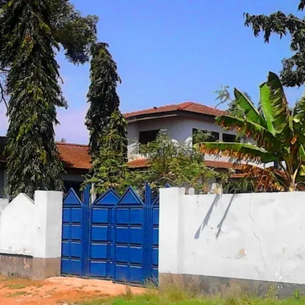 Rent this 3 bed house on Accra