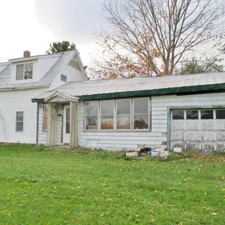 Buy this 3 bed house on Farrar Road in Newport, VT 05857