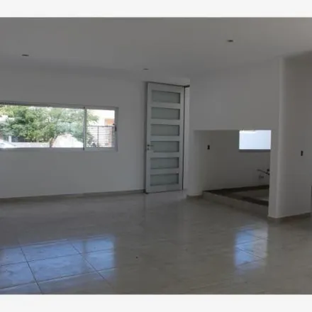 Buy this 4 bed house on Privada Salto de Juanacatlán in Delegaciön Santa Rosa Jáuregui, QUE