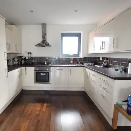 Rent this 2 bed apartment on 160 Hanley Road in London, N4 3DL