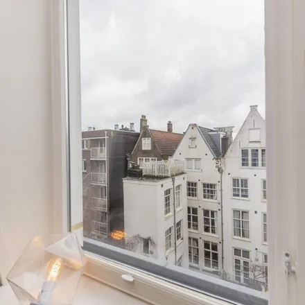 Rent this 4 bed apartment on Utrechtsedwarsstraat 113C in 1017 WD Amsterdam, Netherlands
