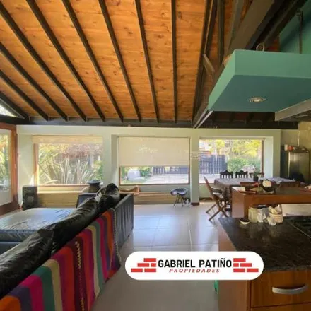 Rent this 3 bed house on Bosque de Peralta Ramos in José Ignacio Thames, Alfar