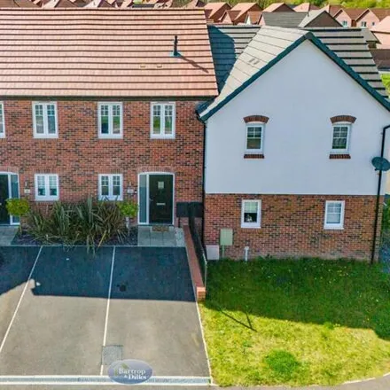 Buy this 2 bed townhouse on Stoney View in Creswell, S80 4WB