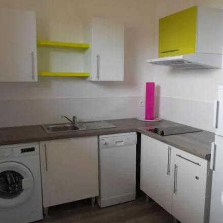 Rent this 1 bed apartment on 21 Cours Maréchal Foch in 40100 Dax, France