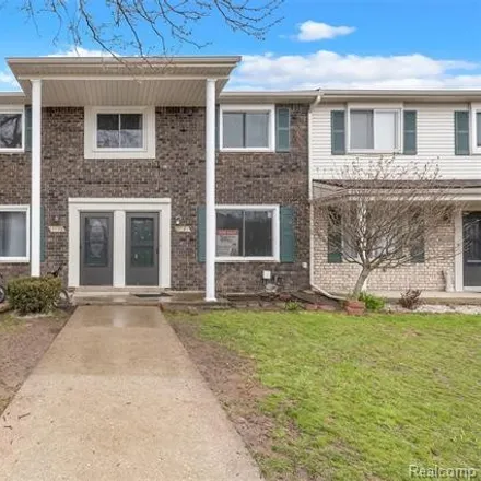 Buy this 3 bed condo on 13470 Denver Circle East in Sterling Heights, MI 48312