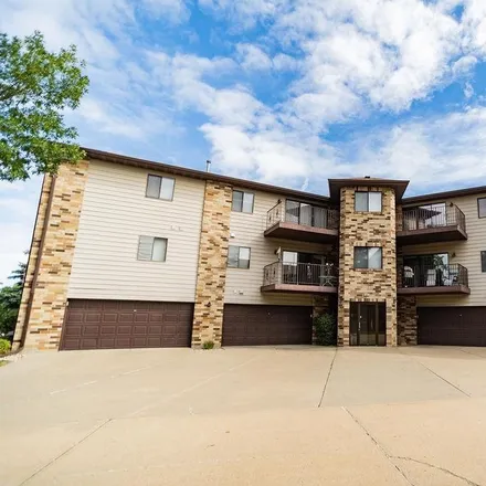 Buy this 2 bed condo on 4601 West Custer Lane in Sioux Falls, SD 57106