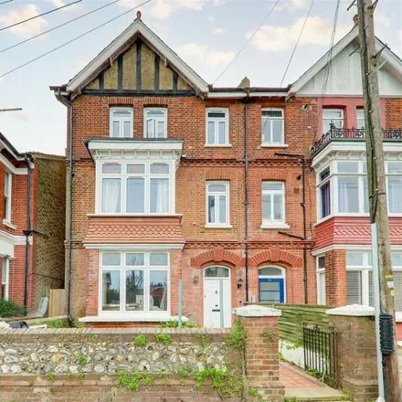 Rent this 7 bed house on Warwick Gardens in Worthing, BN11 1PE
