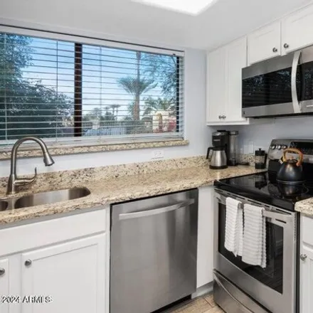 Image 9 - 9990 North Scottsdale Road, Scottsdale, AZ 85253, USA - Apartment for rent