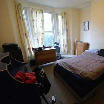 Image 2 - 201 Norwood View, Leeds, LS6 1DX, United Kingdom - House for rent