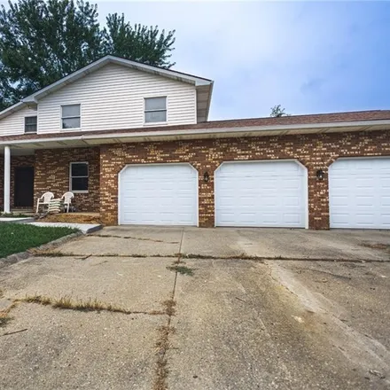 Buy this 3 bed house on 107 Belmont Drive in St. Clairsville, OH 43950