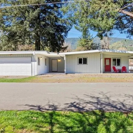 Buy this 2 bed house on Foothill Boulevard in Rogue River, Jackson County