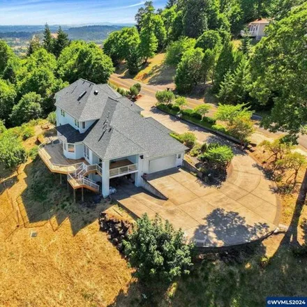 Buy this 5 bed house on 6475 Nw Sisters Pl in Corvallis, Oregon