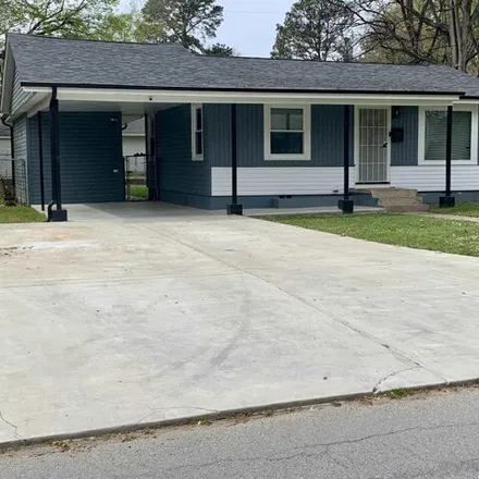 Buy this 2 bed house on 116 Lancaster Road in Little Rock, AR 72209