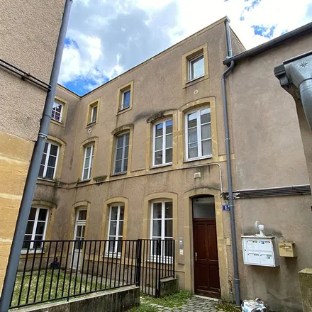 Rent this 2 bed apartment on Rue de Poitiers in 57014 Metz, France