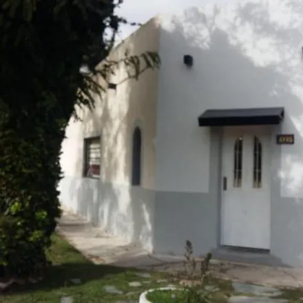 Image 2 - Calle 24e 5002, Villa San Carlos, 1923 Berisso, Argentina - House for sale