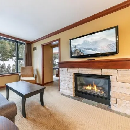 Image 4 - Everline Resort & Spa, 400 Squaw Creek Road, Olympic Valley, Placer County, CA 96146, USA - House for sale