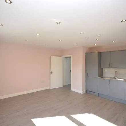 Image 2 - Bentley Road, Liverpool, L8 0SY, United Kingdom - Apartment for rent