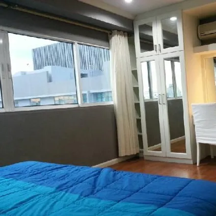 Image 2 - Sukhumvit Soi 21-39 - Apartment for sale