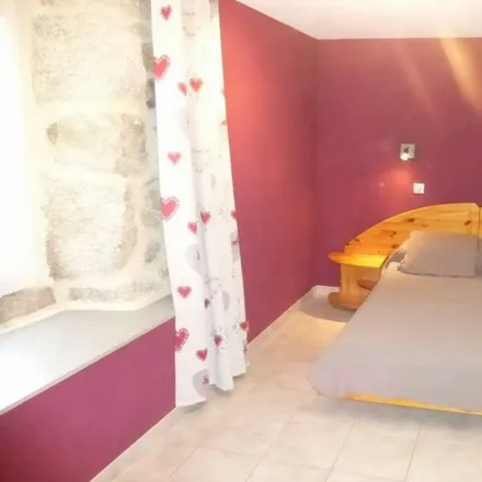 Rent this 3 bed townhouse on Esplantas-Vazeilles in Haute-Loire, France