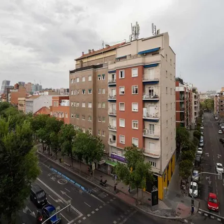 Rent this 6 bed apartment on Las Gemas in Calle de Lope de Haro, 29039 Madrid