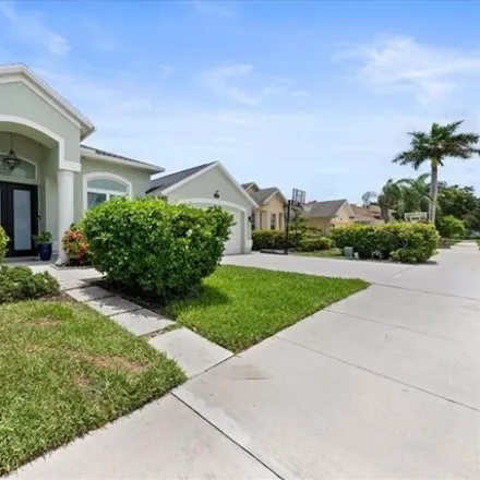 Image 3 - 236 Backwater Ct, Naples, Florida, 34119 - House for sale