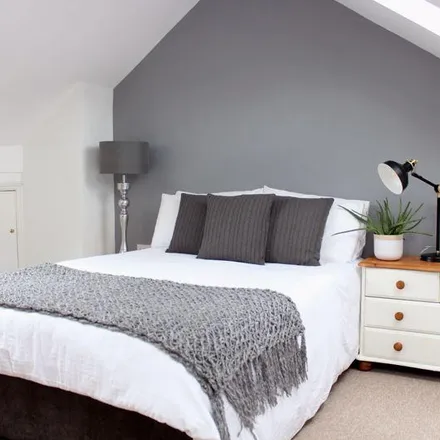 Rent this 5 bed room on 43 Gloucester Road in Cheltenham, GL51 8NE